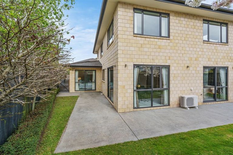 Photo of property in 41 Pentonville Close, Westmorland, Christchurch, 8025