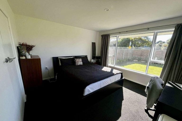 Photo of property in 2/60 Grahams Road, Burnside, Christchurch, 8041