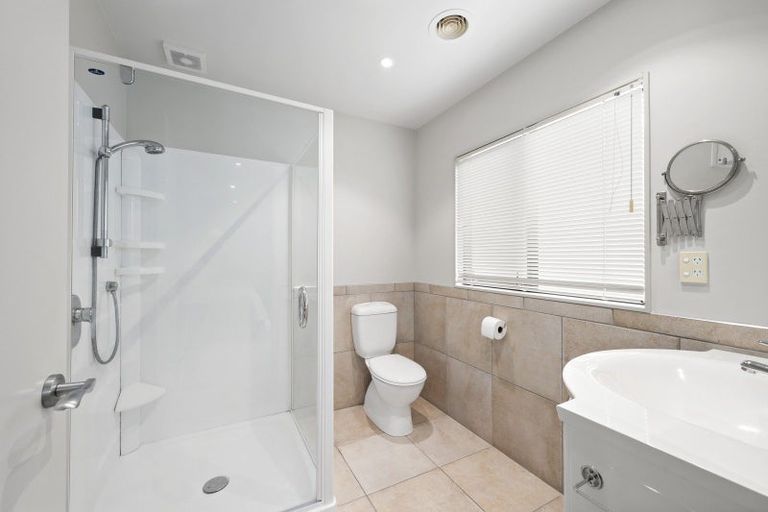 Photo of property in 72 Downing Street, Crofton Downs, Wellington, 6035