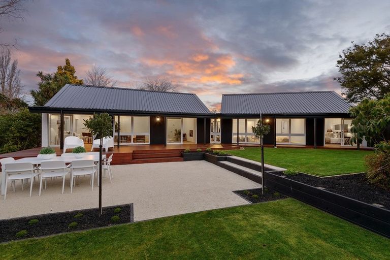 Photo of property in 22 Tuirau Place, Ilam, Christchurch, 8041