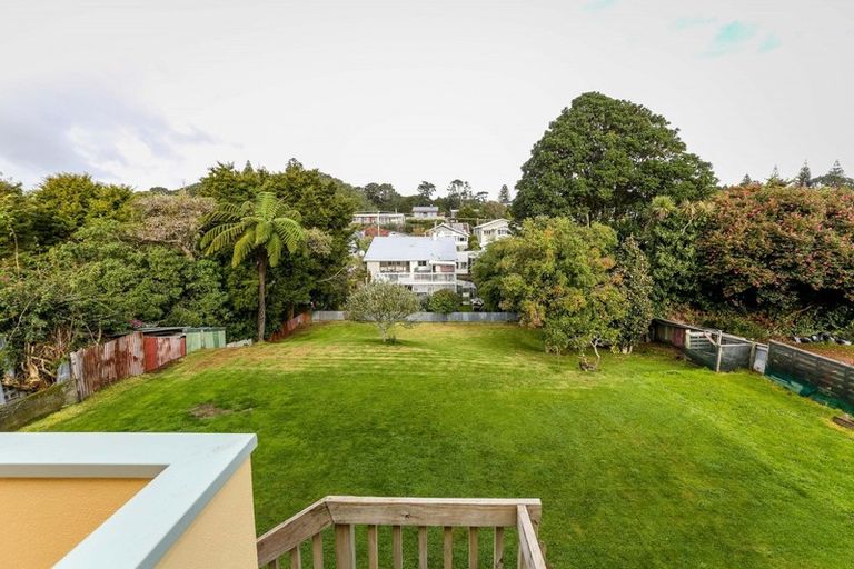 Photo of property in 24 Pendarves Street, New Plymouth, 4310