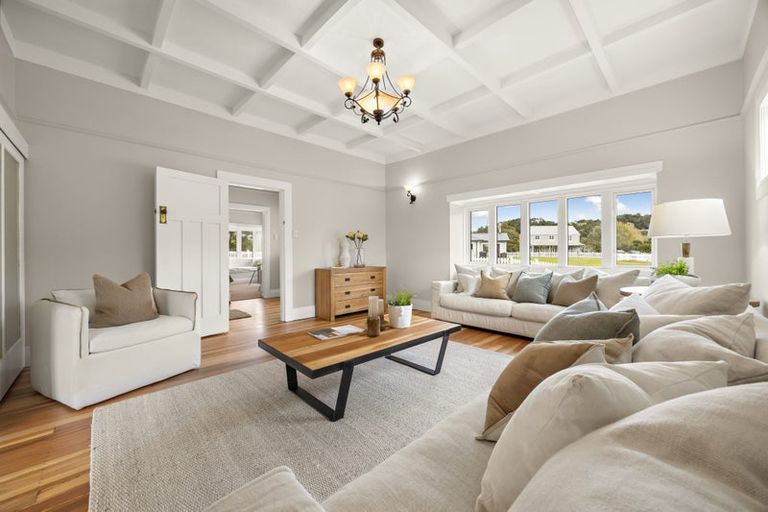 Photo of property in 35 Downer Access Road, Kaukapakapa, 0873