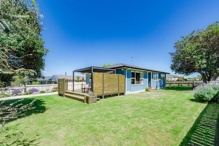 Photo of property in 1 Anikia Court, Paraparaumu, 5032