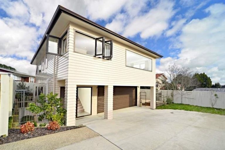 Photo of property in 205d Pakuranga Road, Pakuranga, Auckland, 2010