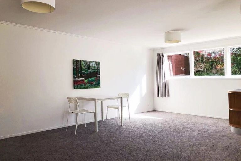 Photo of property in 28 Northumberland Avenue, Belmont, Auckland, 0622