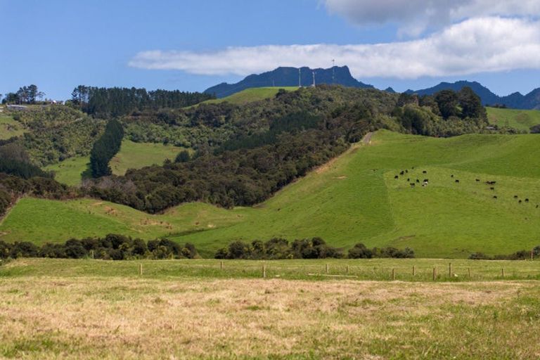 Photo of property in 90 Omahina Street, Raglan, 3225