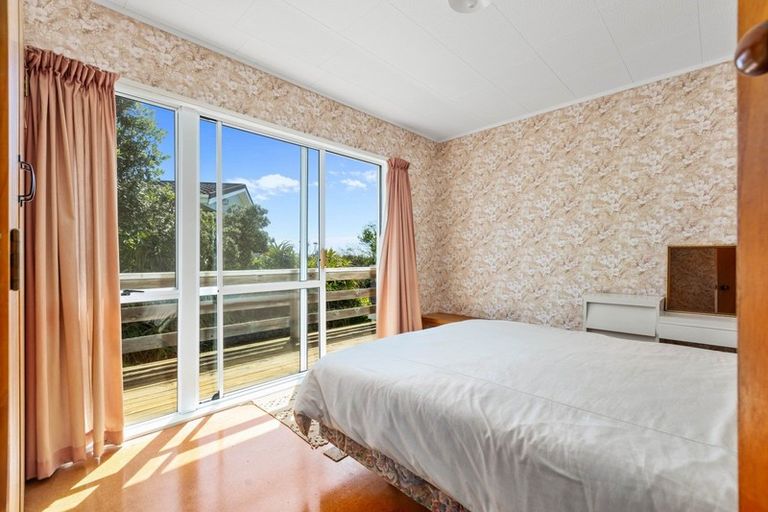 Photo of property in 57 Blue Pacific Parade, Riversdale Beach, Masterton, 5872