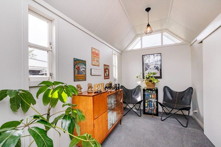 Photo of property in 8 Parkland Crescent, Terrace End, Palmerston North, 4410