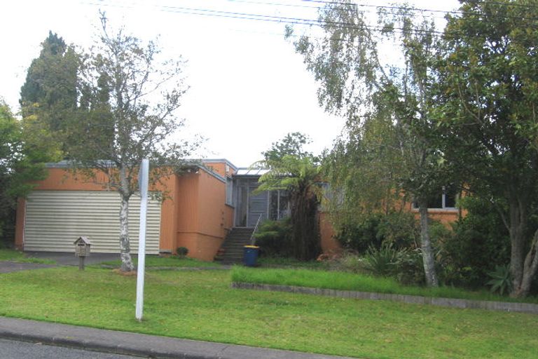 Photo of property in 67 Hogans Road, Glenfield, Auckland, 0629