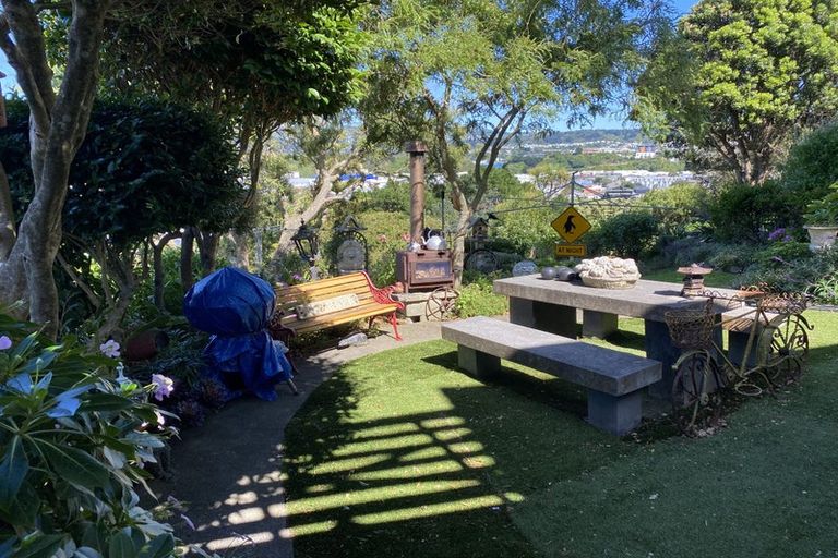 Photo of property in 99 Otaki Street, Miramar, Wellington, 6022