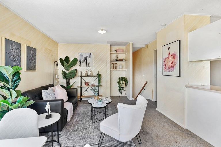 Photo of property in 2/27 Kenwyn Terrace, Newtown, Wellington, 6021