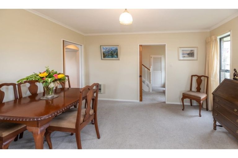 Photo of property in 1/124 Hamilton Avenue, Ilam, Christchurch, 8041