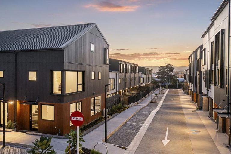 Photo of property in 18 Ara Mara Hua, Henderson, Auckland, 0612