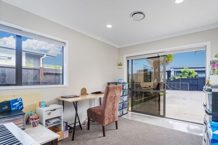 Photo of property in 22 Captain Wood Avenue, Whitianga, 3510