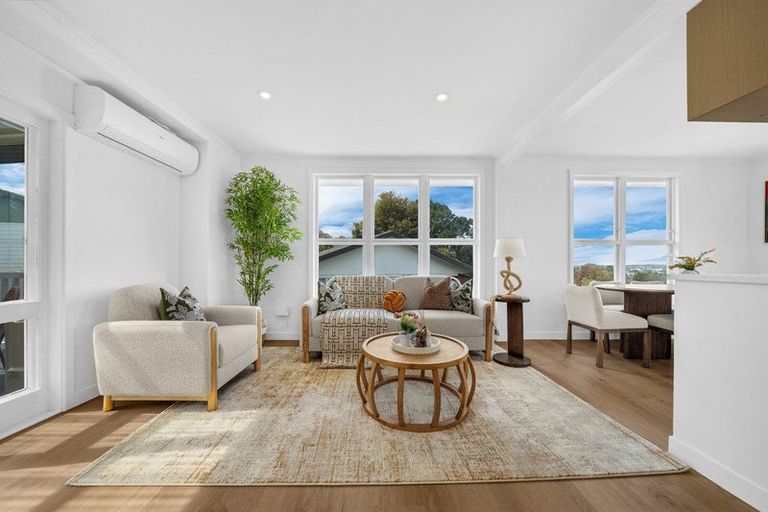 Photo of property in 1/20 Sarajevo Place, Massey, Auckland, 0614