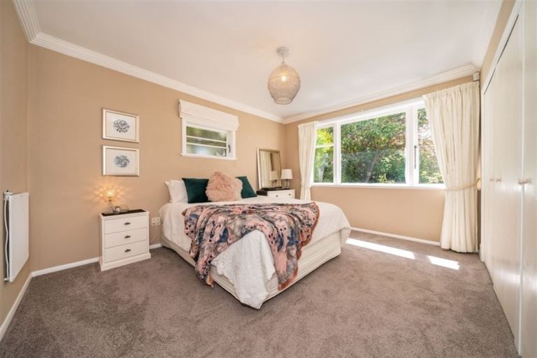 Photo of property in 350 Fergusson Drive, Heretaunga, Upper Hutt, 5018