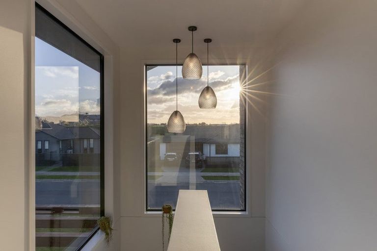 Photo of property in 8 Kuakua Close, Papamoa Beach, Papamoa, 3118