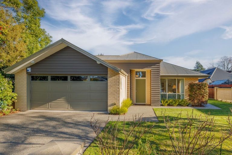 Photo of property in 15 Woodbridge Road, Cashmere, Christchurch, 8022