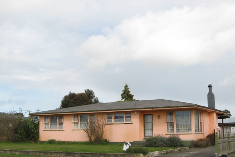 Photo of property in 1 Lipscombe Crescent, Havelock North, 4130