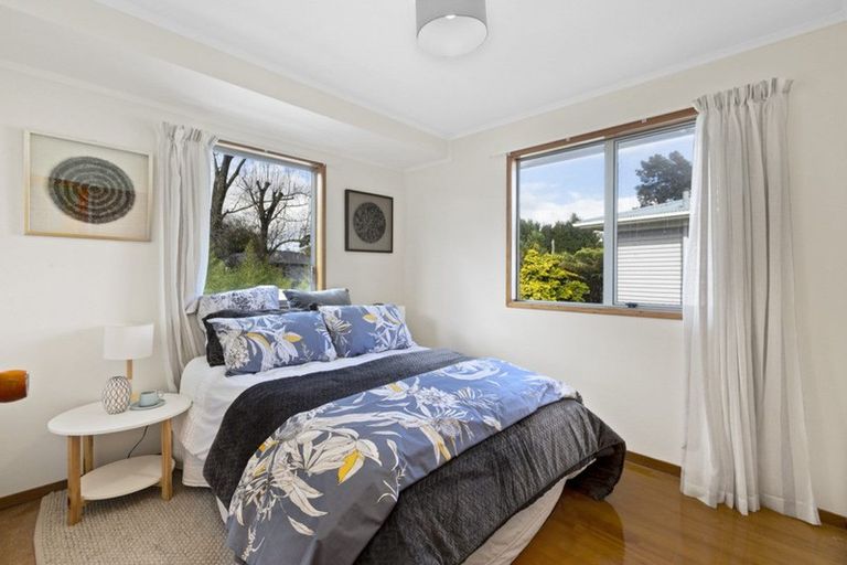 Photo of property in 49 Cron Avenue, Te Atatu South, Auckland, 0610
