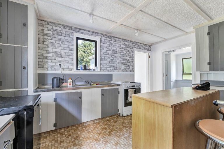 Photo of property in 19 Standish Road, Toko, Stratford, 4392