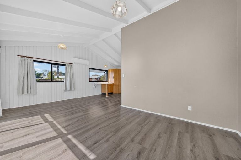 Photo of property in 203 Belvedere Road, Carterton, 5713