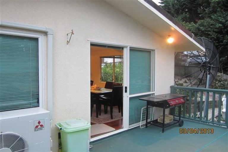 Photo of property in 80m Tirimoana Road, Te Atatu South, Auckland, 0602