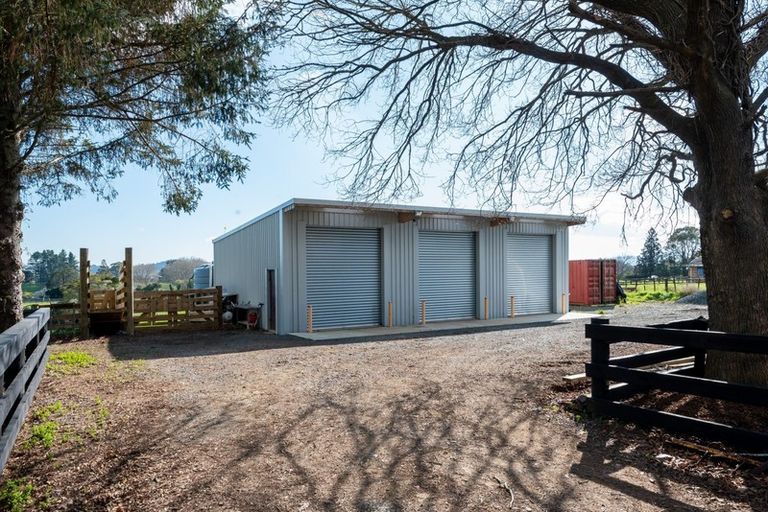 Photo of property in 41 Church Road, Ardmore, Papakura, 2582