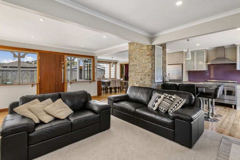 Photo of property in 32 Frankmoore Avenue, Johnsonville, Wellington, 6037