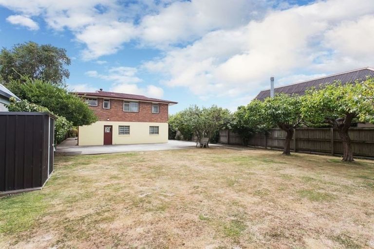 Photo of property in 22 Mays Road, St Albans, Christchurch, 8052