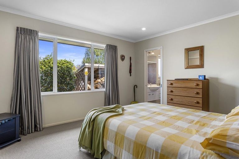 Photo of property in 2 Windsor Court, Rangiora, 7400