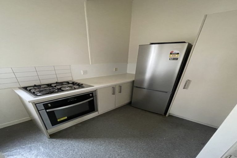 Photo of property in 28 Macdonald Crescent, Te Aro, Wellington, 6011