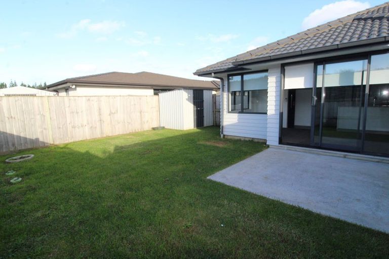 Photo of property in 23 Raymond Grace Avenue, Huapai, Kumeu, 0810