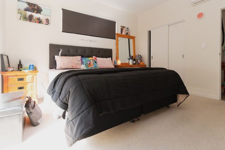 Photo of property in 58 Accolage Boulevard, Kumeu, 0810