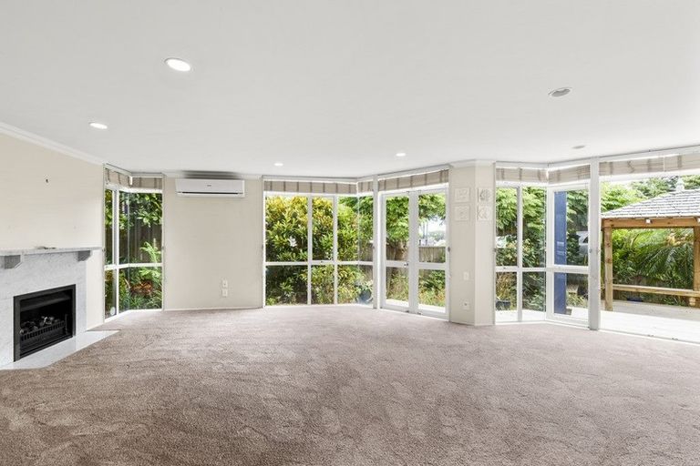 Photo of property in 16a Castor Bay Road, Castor Bay, Auckland, 0620