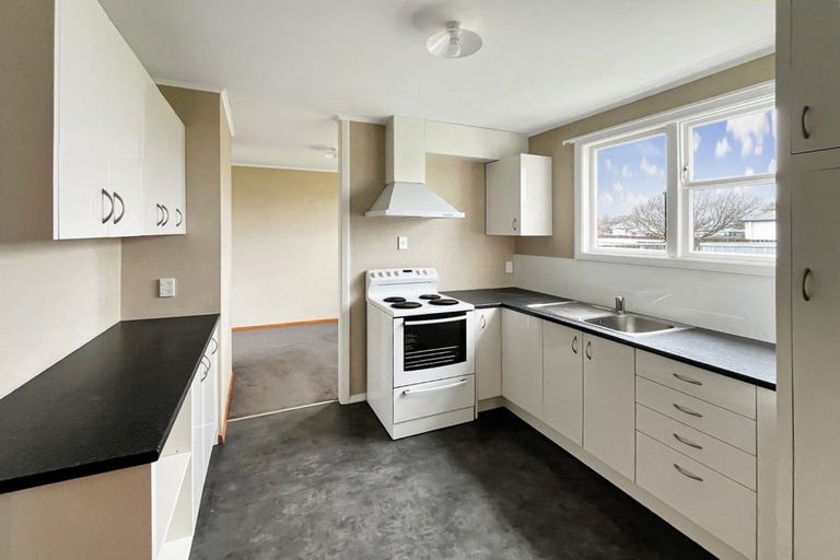 Photo of property in 6-8 Devon Crescent, Bulls, 4818