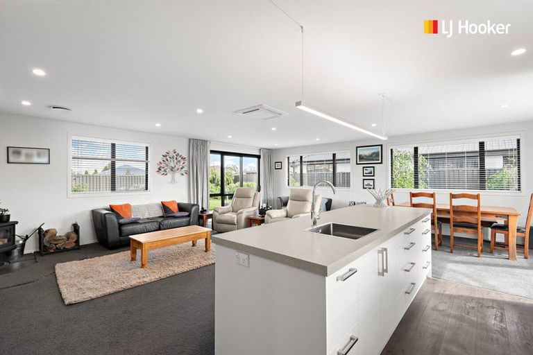 Photo of property in 46 Silver Springs Boulevard, Mosgiel, 9024