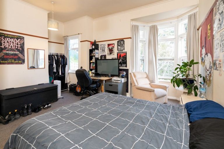 Photo of property in 23 Grass Street, Roseneath, Wellington, 6011