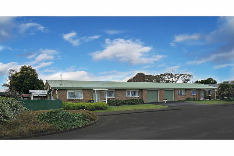Photo of property in 1 Riverside Drive, Waiuku, 2123