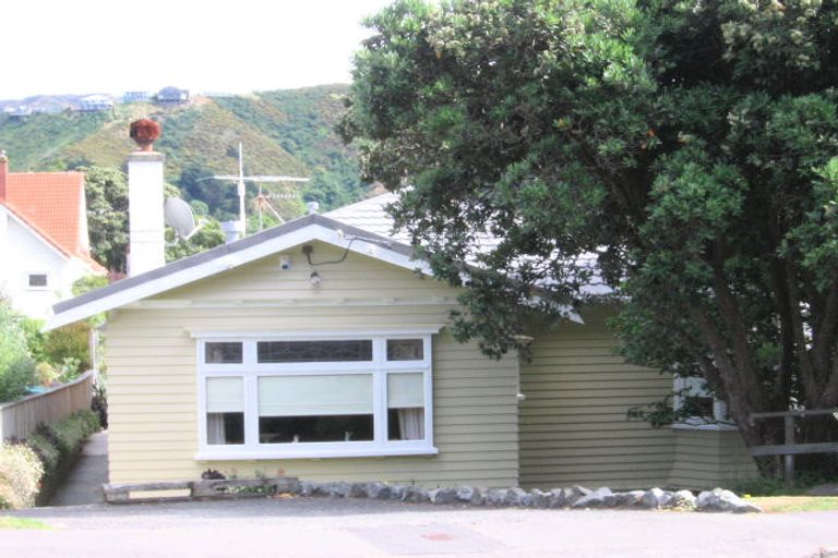 Photo of property in 174 Melbourne Road, Island Bay, Wellington, 6023