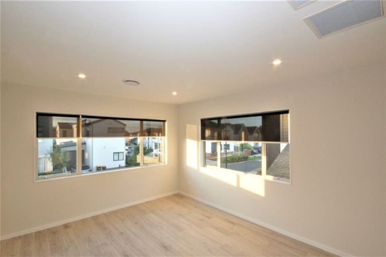 Photo of property in 7 Myland Drive, Hobsonville, Auckland, 0616