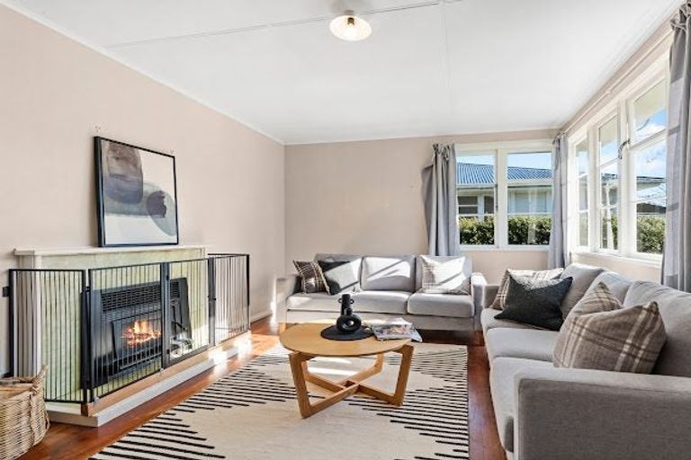 Photo of property in 29 Railway Crescent, Masterton, 5810