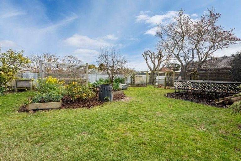 Photo of property in 13 Brook Street, Waiwhetu, Lower Hutt, 5010