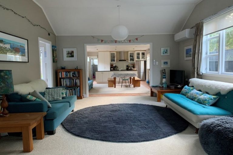 Photo of property in 6 Miro Street, Eastbourne, Lower Hutt, 5013