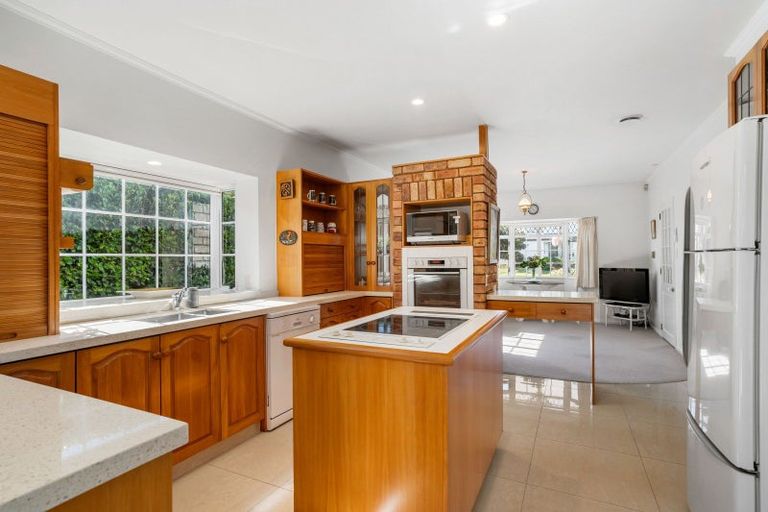 Photo of property in 140 Moana Anu Anu Avenue, Whangamata, 3620