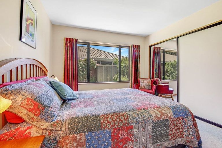 Photo of property in 72 Lowry Avenue, Redwood, Christchurch, 8051