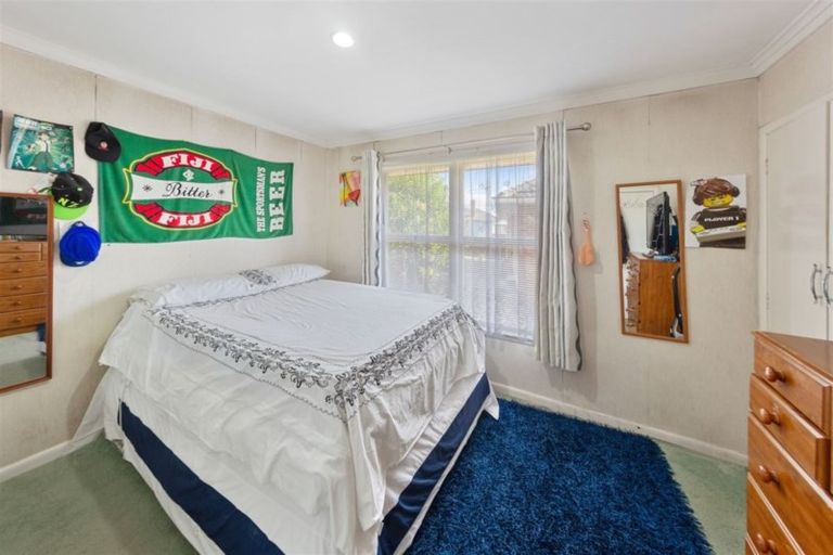 Photo of property in 17 Beaumonts Way, Manurewa, Auckland, 2102