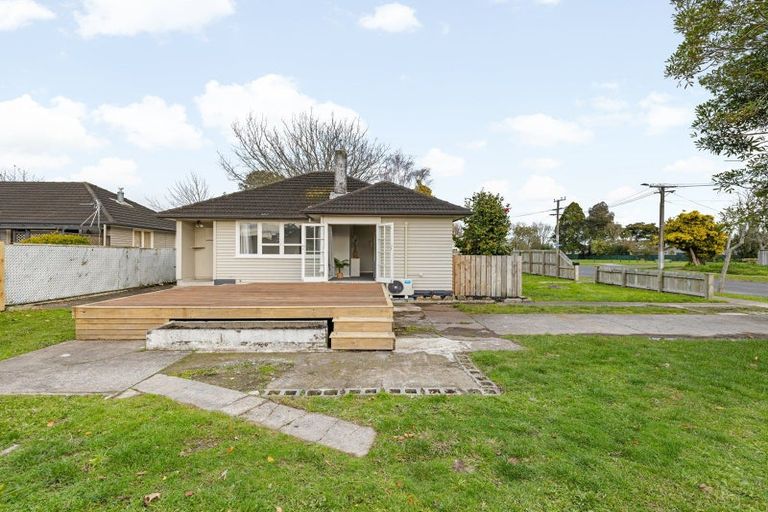 Photo of property in 2 Yeats Crescent, Fairfield, Hamilton, 3214