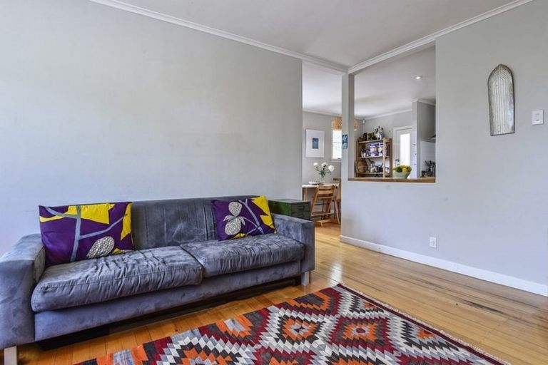 Photo of property in 99 Wallace Road, Mangere Bridge, Auckland, 2022