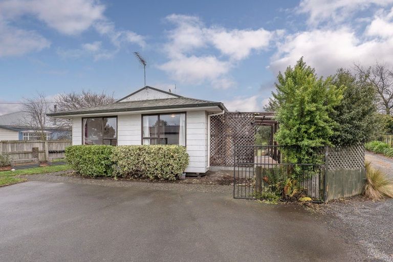 Photo of property in 20 Mclaughlins Road, Darfield, 7510